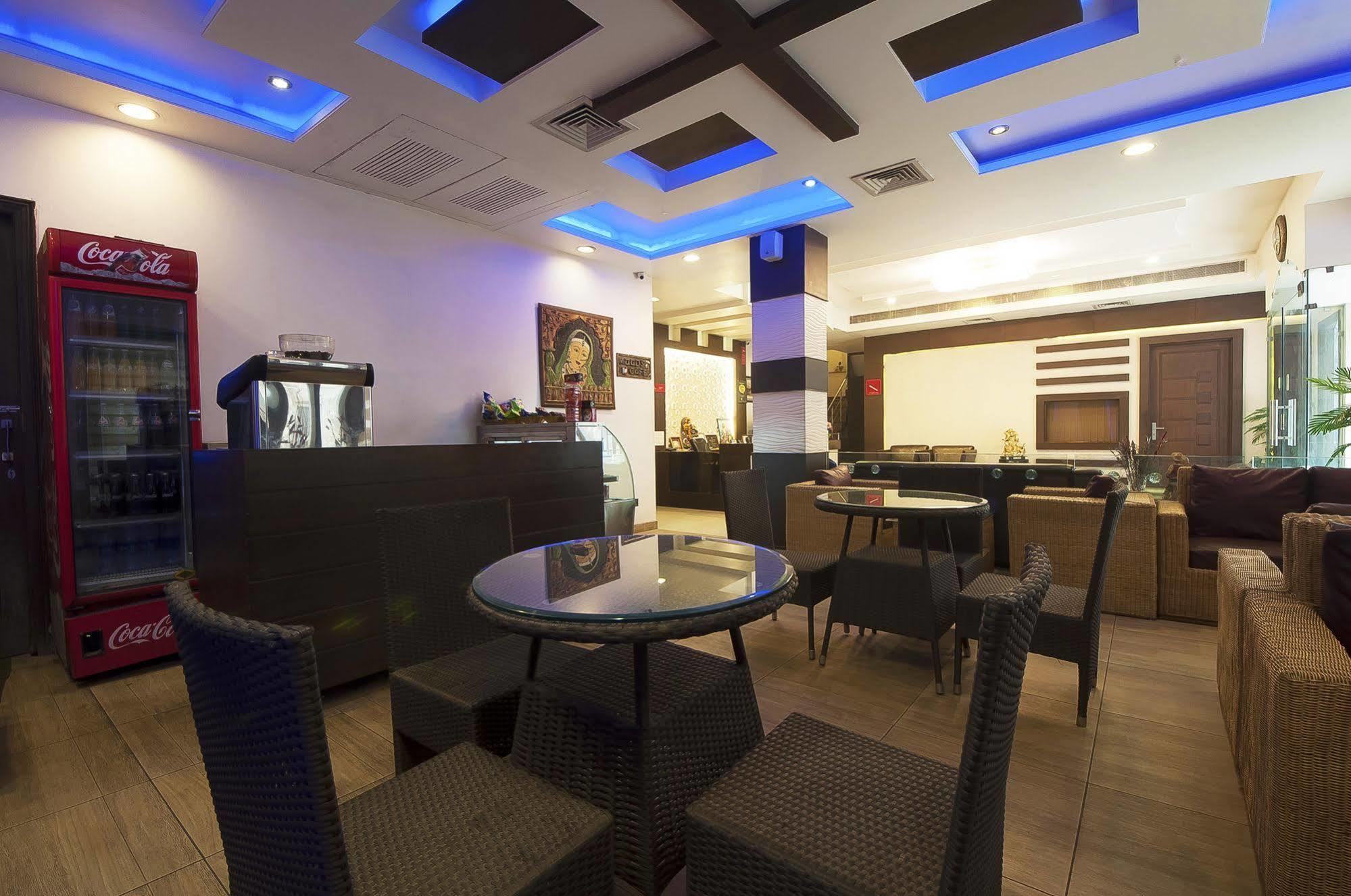 Hotel Prems Paradise Amritsar Buitenkant foto